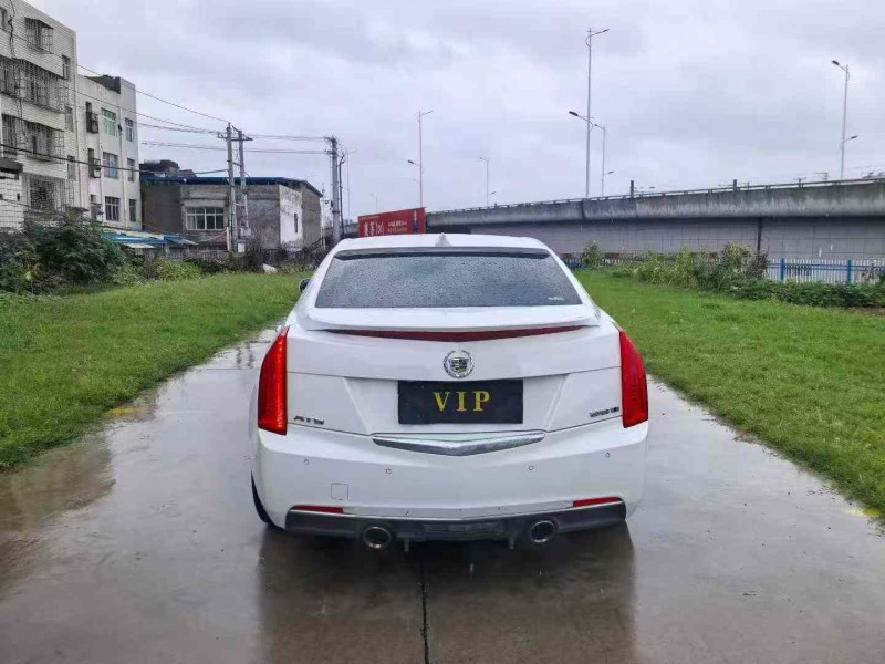 襄阳16年凯迪拉克ATS-L9