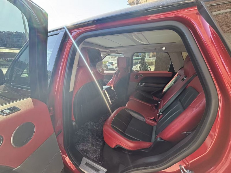 金华18年路虎揽胜运动5