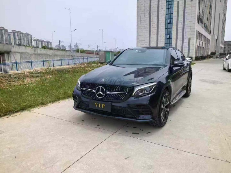 襄阳19年奔驰GLC3