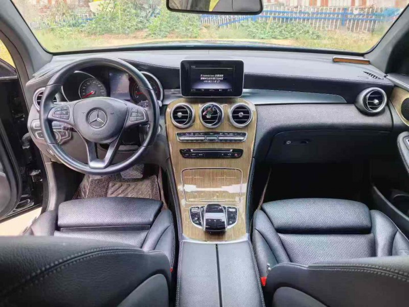 襄阳19年奔驰GLC5