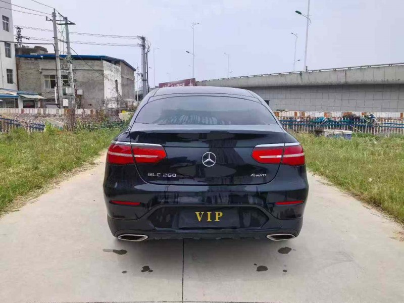 襄阳19年奔驰GLC9