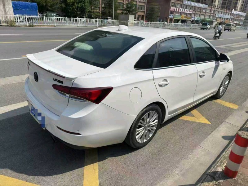 柳州19年别克英朗3