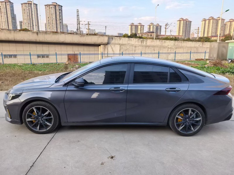 襄阳24年传祺影豹8