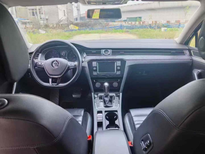 襄阳18年大众迈腾4