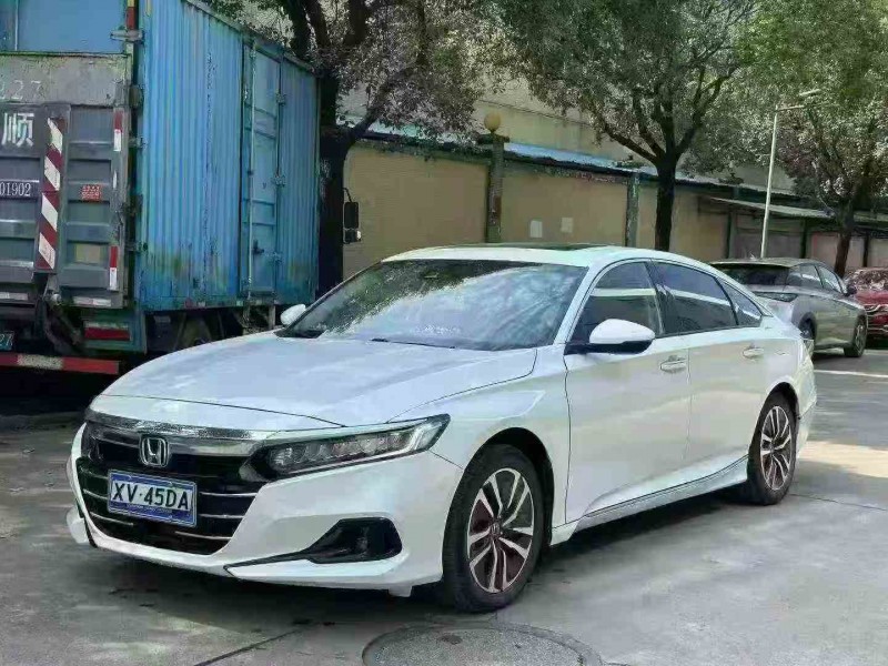 珠海22年本田雅阁2