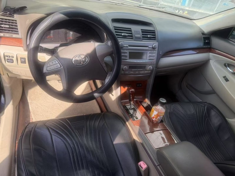 重庆14年丰田凯美瑞3