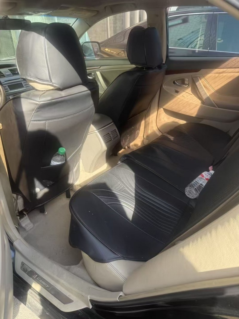 重庆14年丰田凯美瑞4