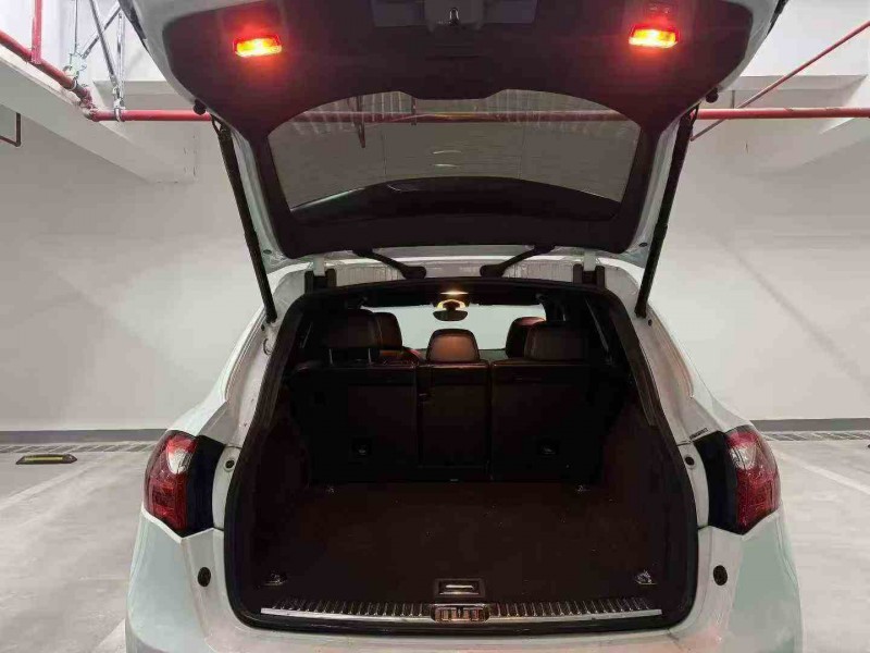 重庆13年保时捷卡宴4