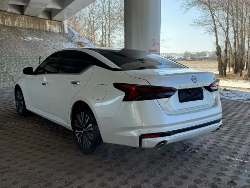 松原24年日产天籁7