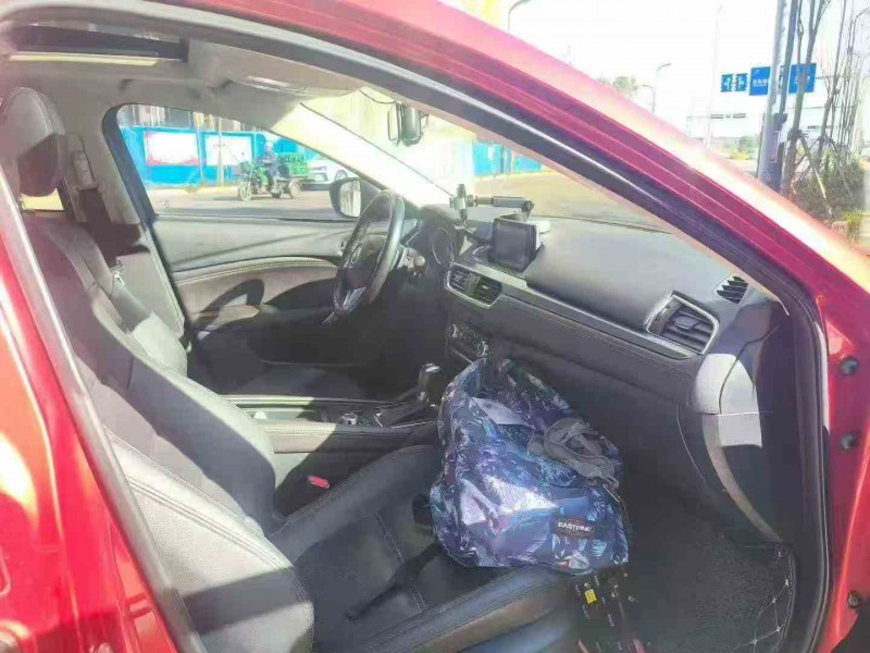 玉溪17年马自达阿特兹5