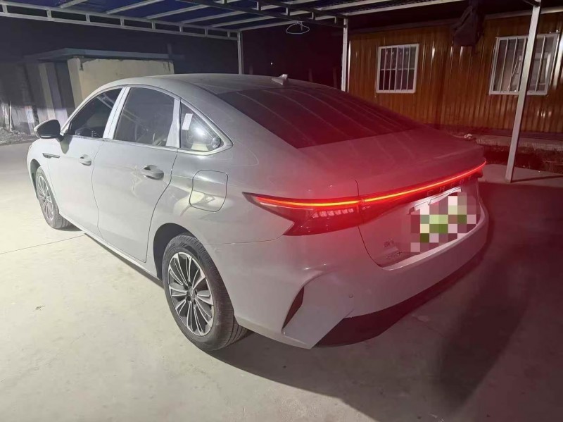 济宁25年奇瑞风云8