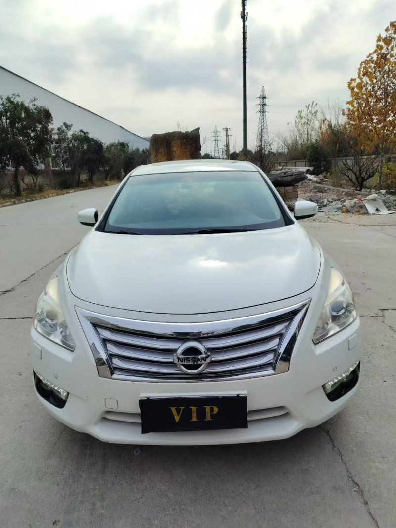 徐州15年日产天籁1