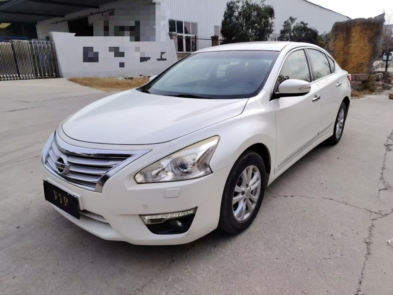 徐州15年日产天籁2