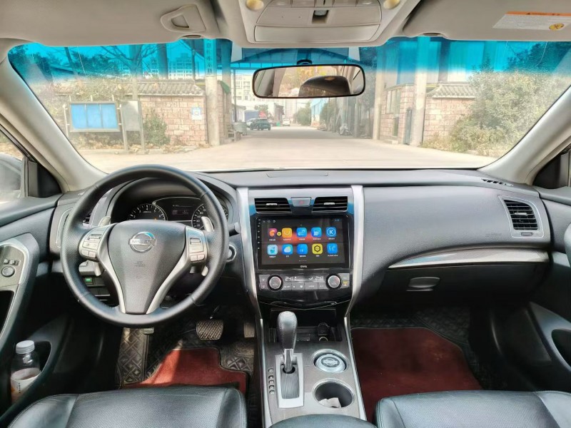 徐州15年日产天籁5