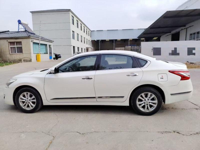 徐州15年日产天籁7