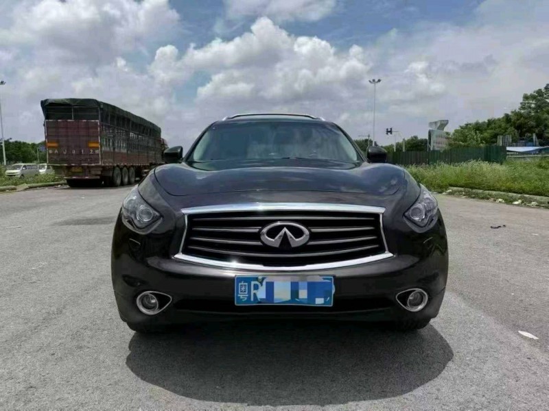 柳州14年英菲尼迪Q701