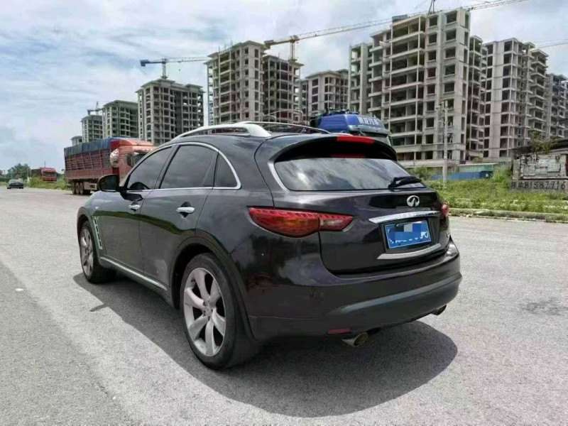 柳州14年英菲尼迪Q704