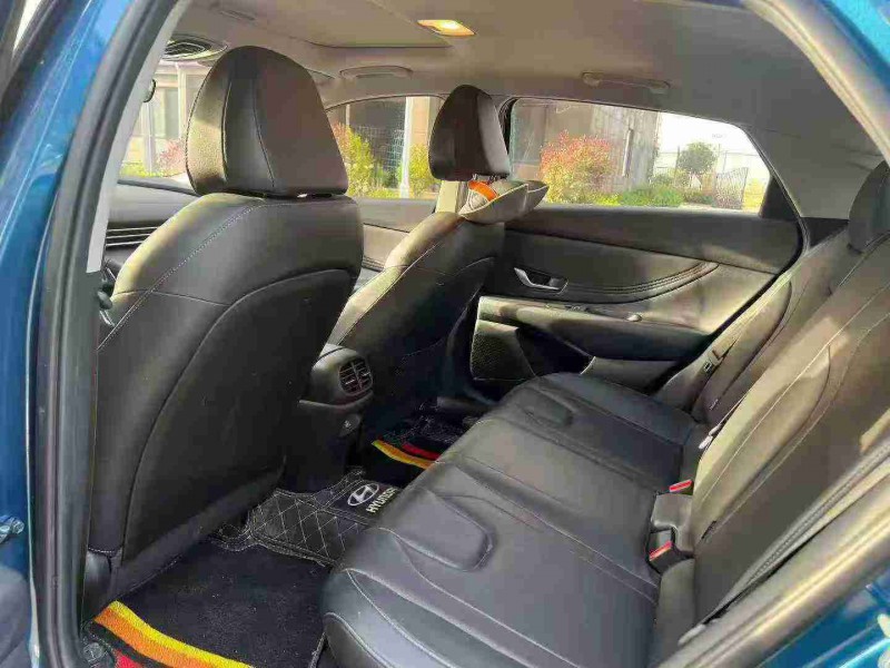 徐州22年现代伊兰特6