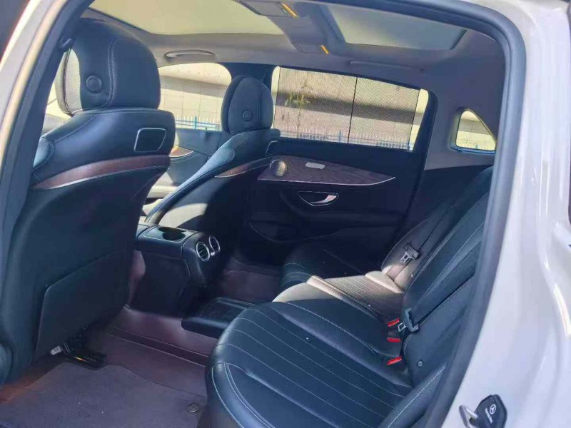 襄阳17年奔驰EQS4