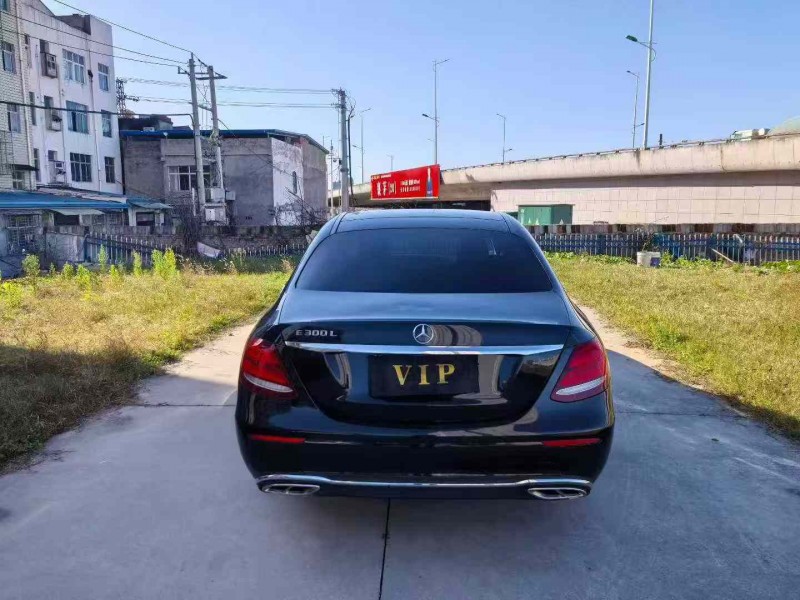 襄阳17年奔驰EQS9