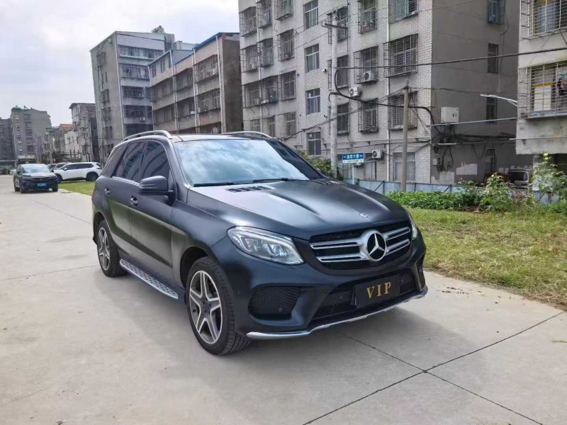 襄阳17年奔驰GLE2