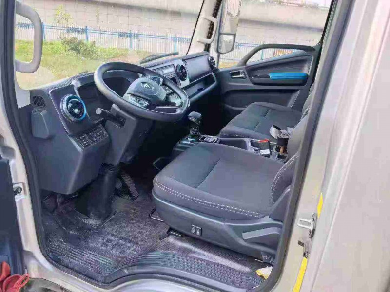 襄阳25年福田欧马可5