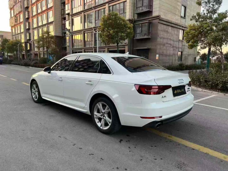 徐州18年奥迪A4L8