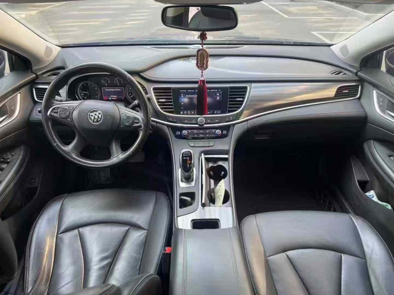 徐州20年别克君越5