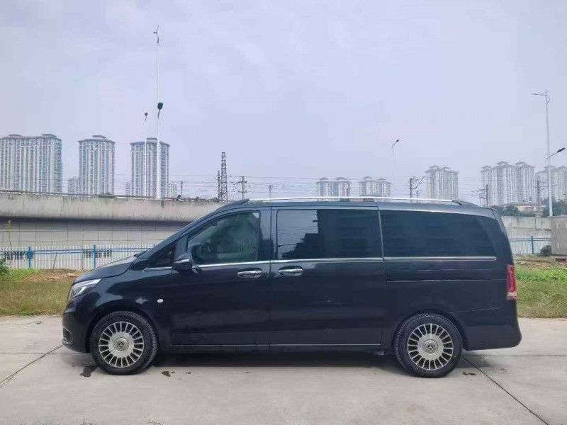 襄阳19年奔驰METRIS8