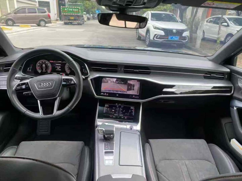 中山24年奥迪A6L5