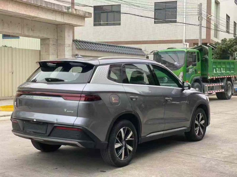 中山23年比亚迪宋7