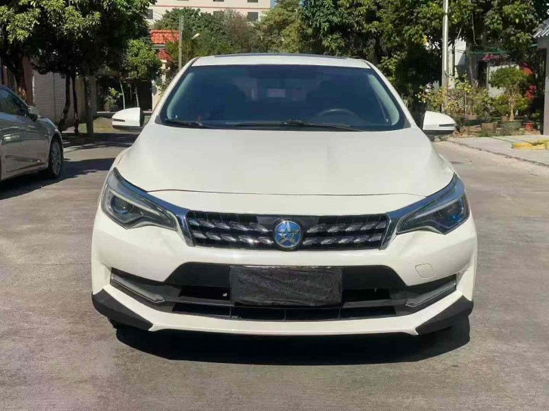 中山18年启辰D601