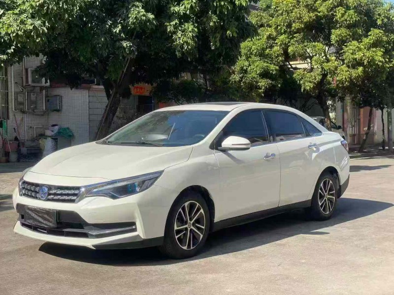 中山18年启辰D603