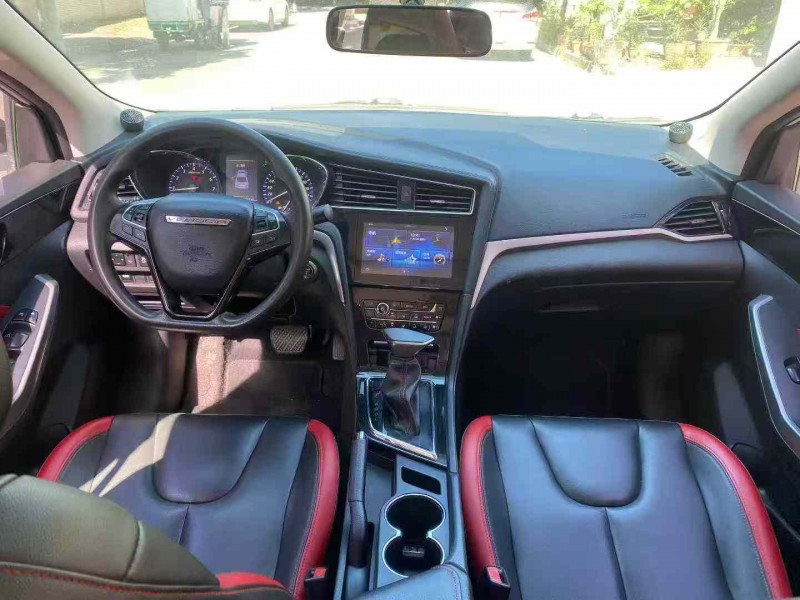 中山18年启辰D605