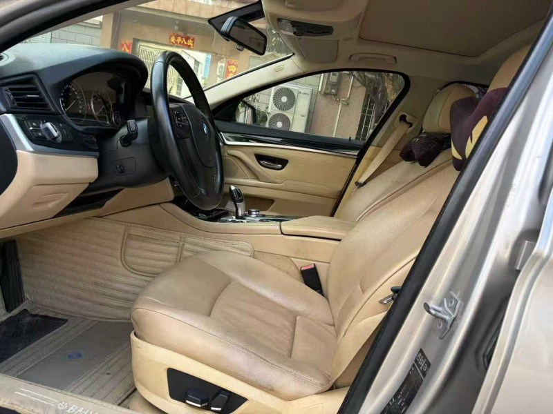 中山13年宝马5系4