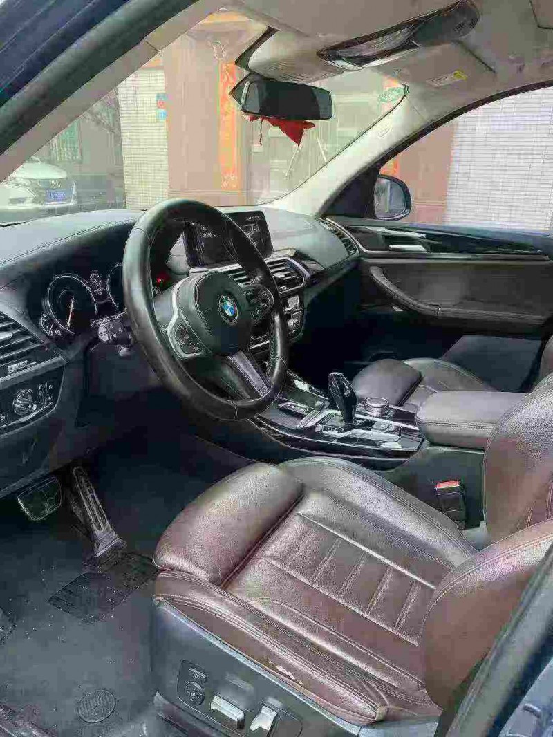 中山19年宝马X34