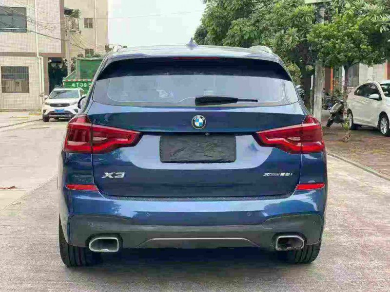 中山19年宝马X39