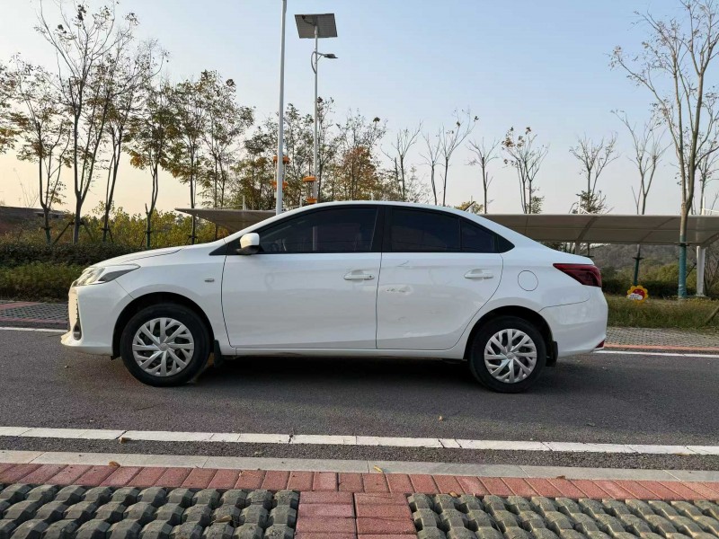 荆门21年丰田威驰7