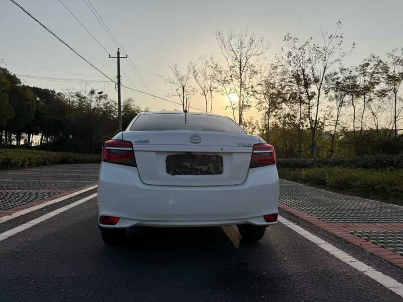 荆门21年丰田威驰9