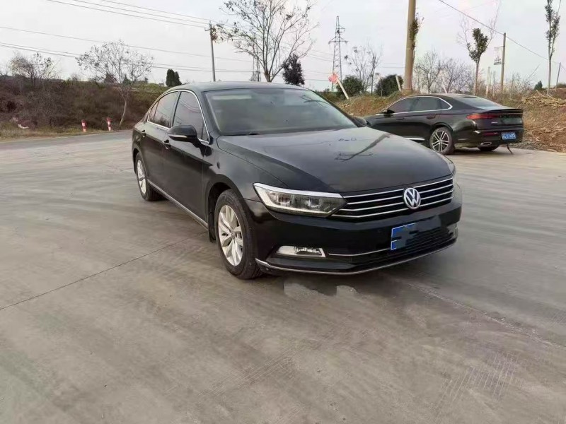 青岛17年大众迈腾3