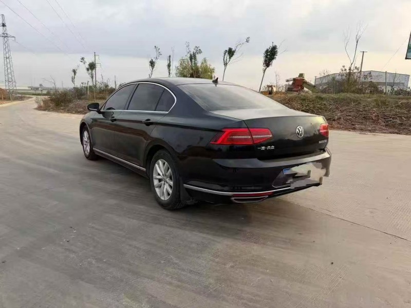 青岛17年大众迈腾6