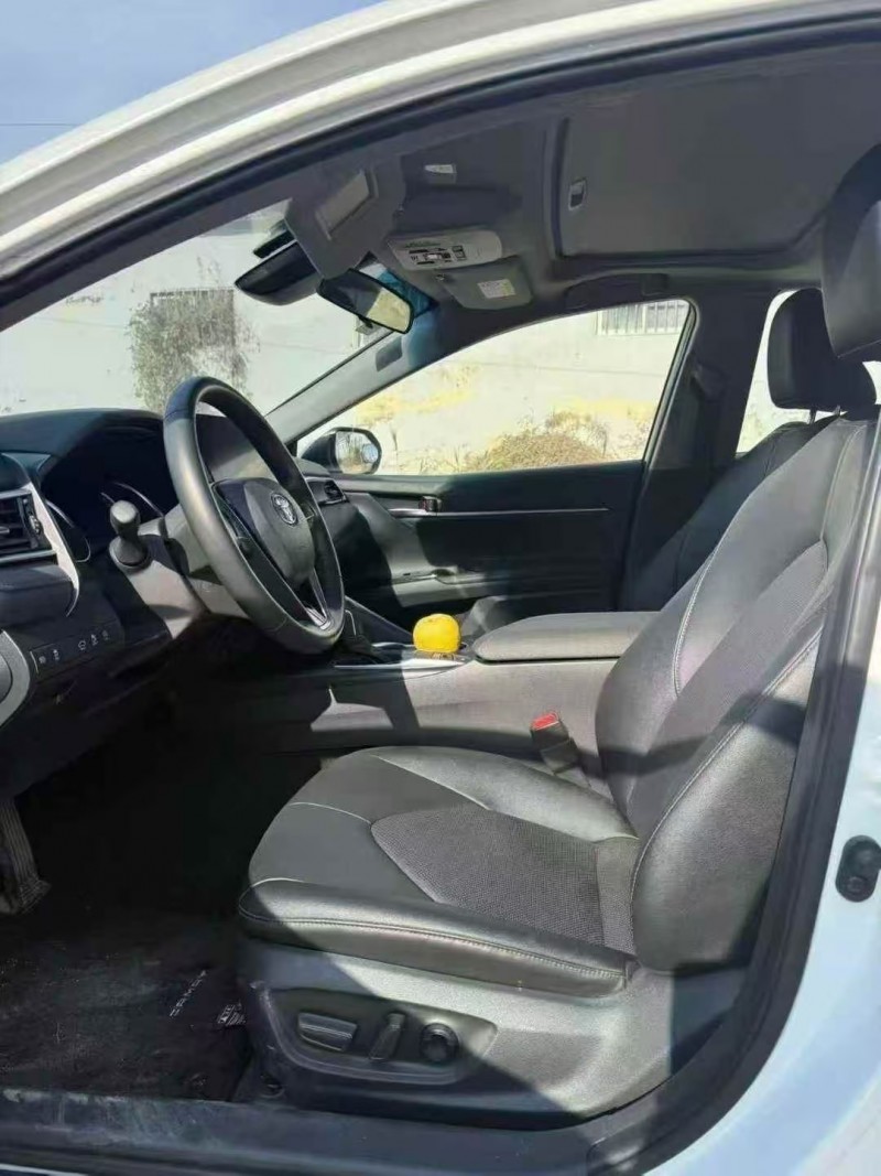 菏泽22年丰田凯美瑞4