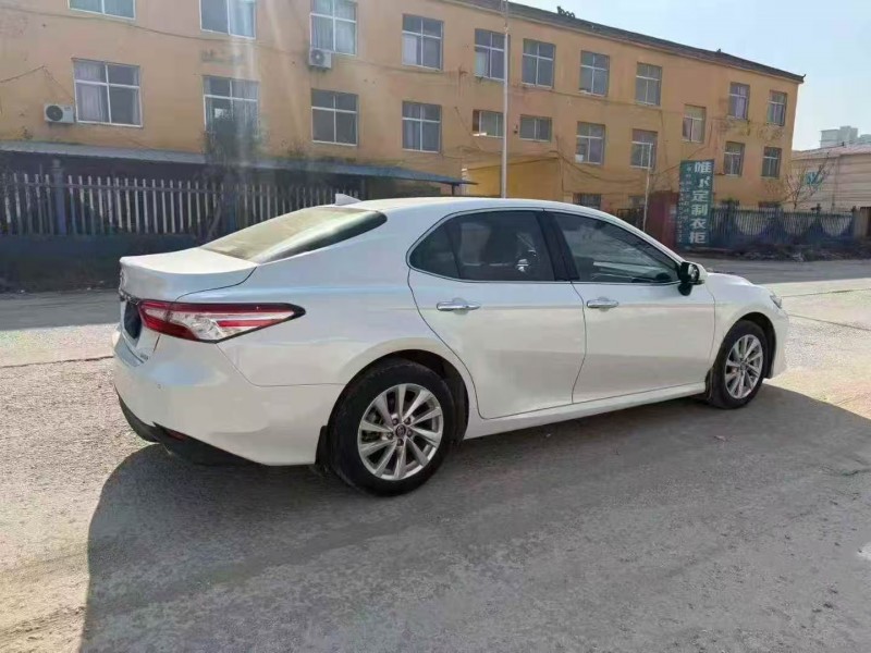 菏泽22年丰田凯美瑞8