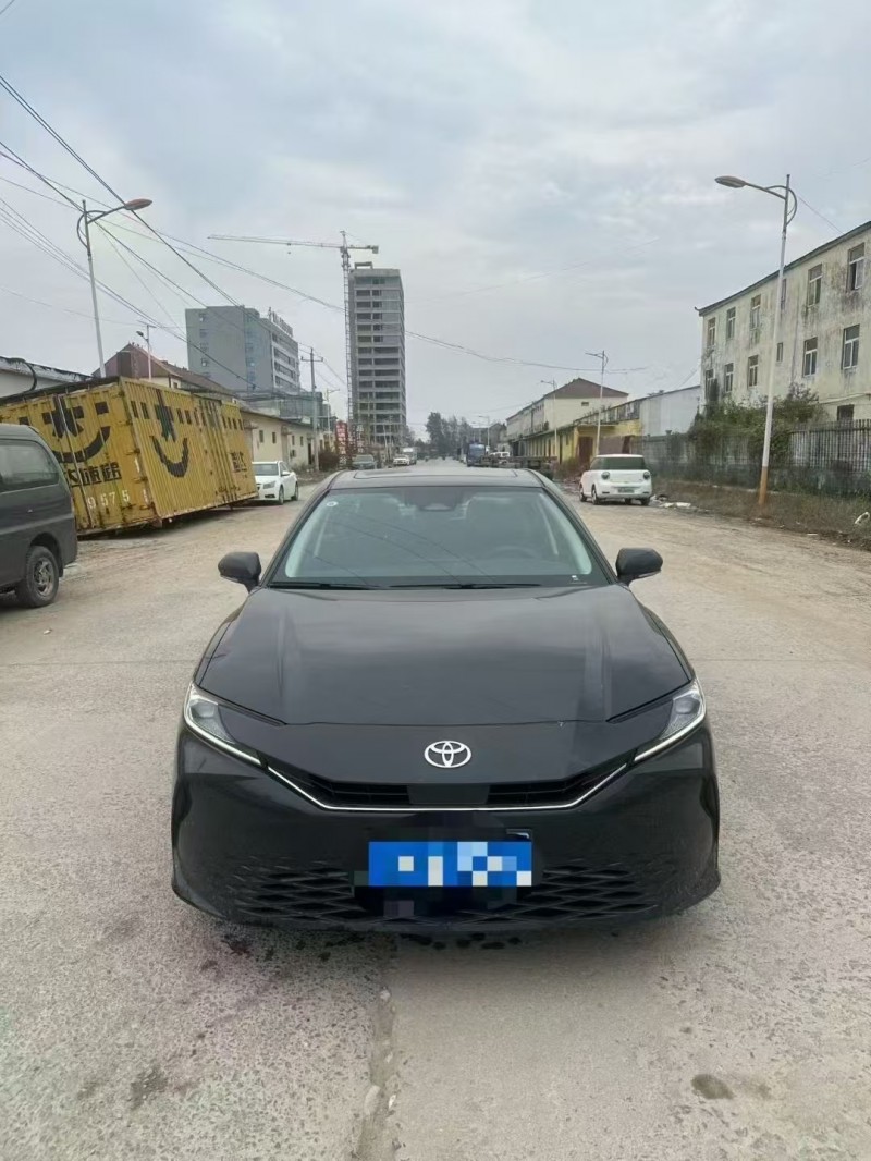 菏泽25年丰田凯美瑞1