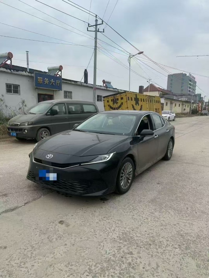 菏泽25年丰田凯美瑞2