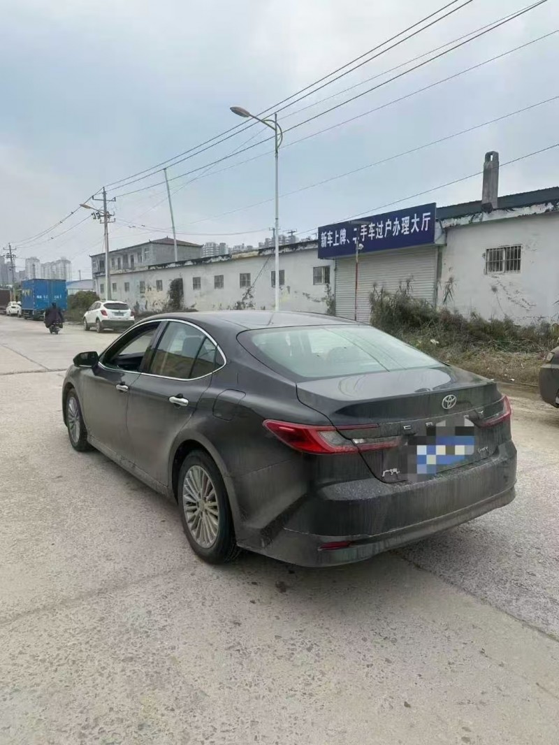 菏泽25年丰田凯美瑞7