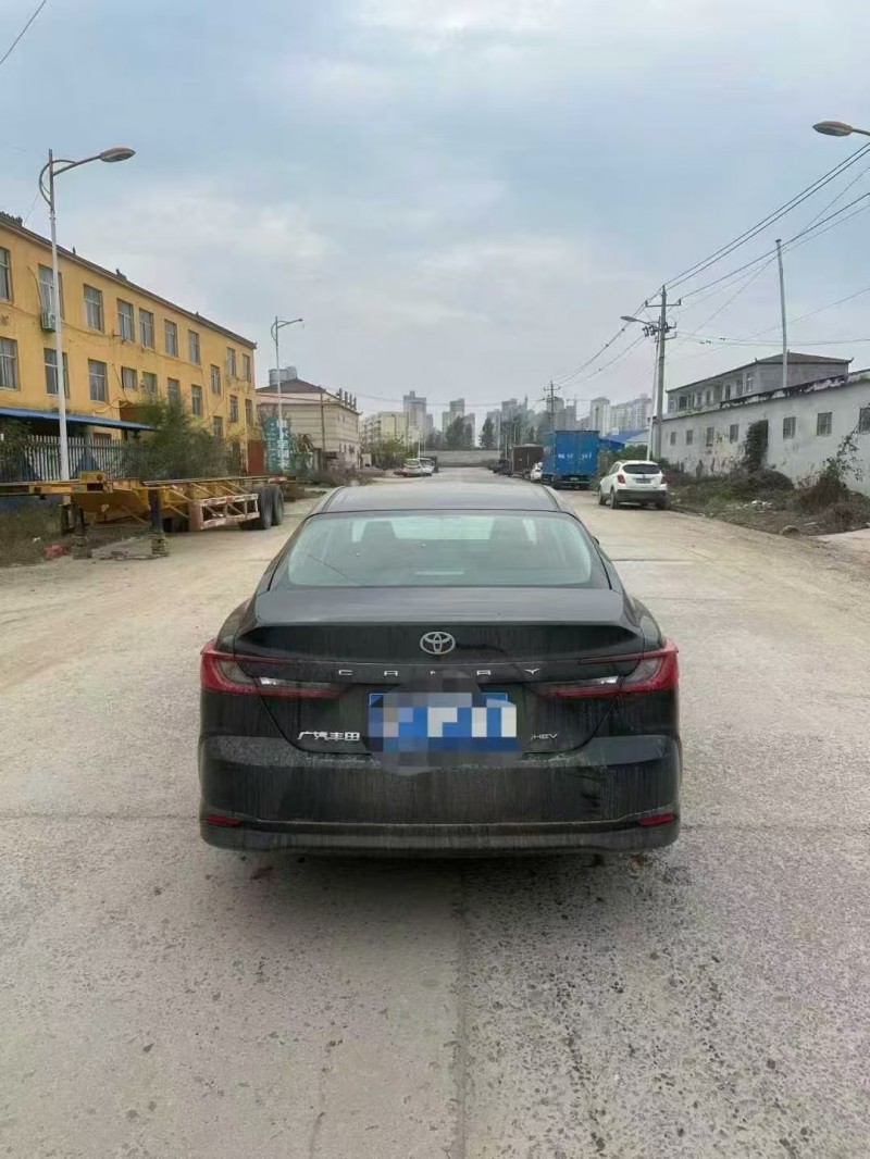 菏泽25年丰田凯美瑞8