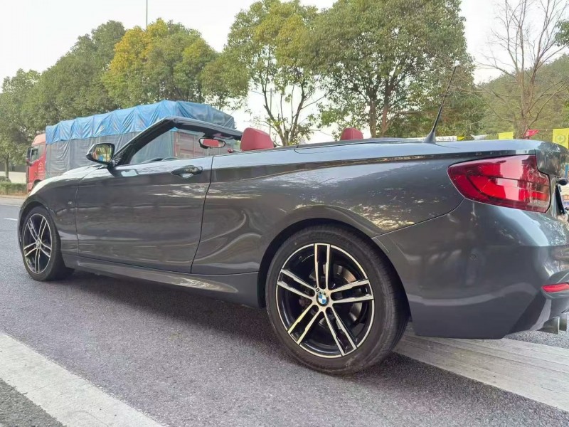 重庆21年宝马2系3