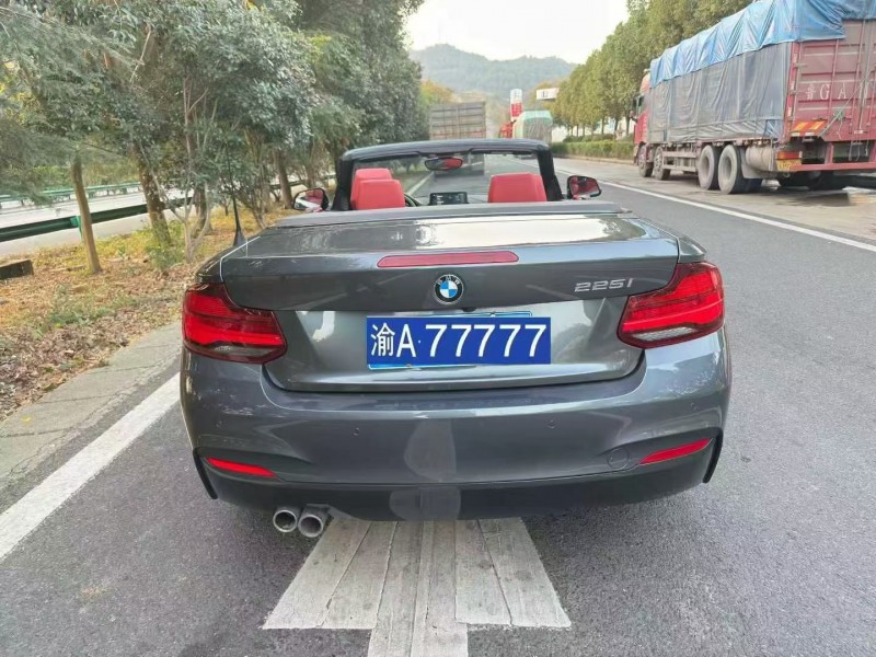 重庆21年宝马2系9