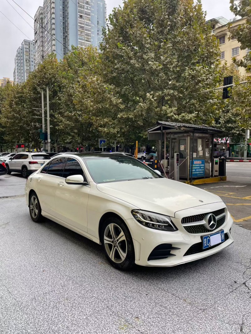 贵阳19年奔驰C5
